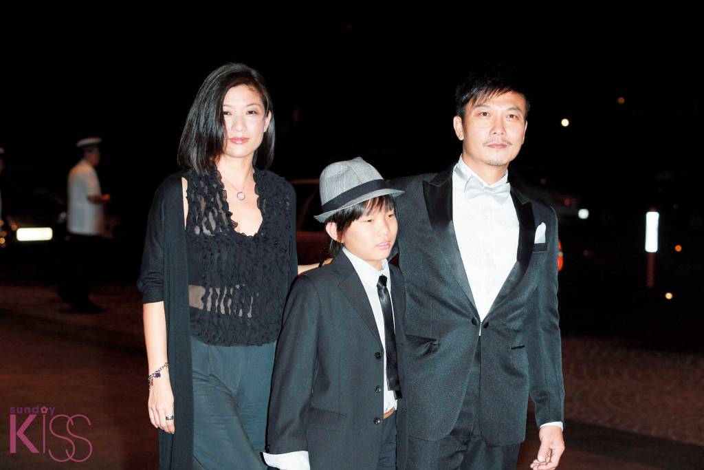2001年錢小豪與前DJ丘倩鳴結婚，翌年誕下兒子錢穎德，丘倩鳴自此退出娛圈，專心相夫教子。