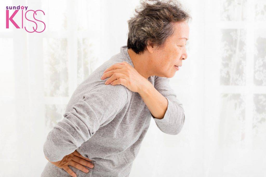 60歲以上的長者，新陳代謝作用減慢，頸椎、腰椎、膝關節等退化，較易有關節痛。