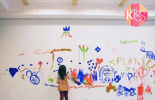 大埔區食玩放電一日遊 小朋友最鍾意亂畫，屋企幅牆唔可以畫，但呢度點畫都得。