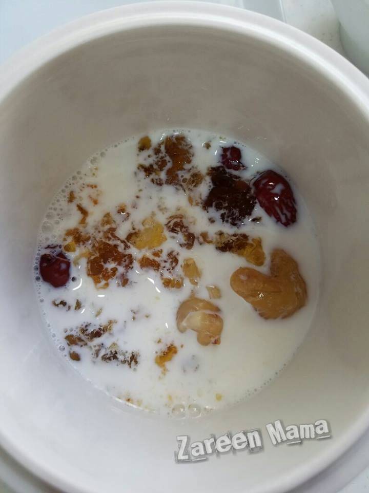 桃膠糖水食譜2. 桃膠鮮奶燉花膠