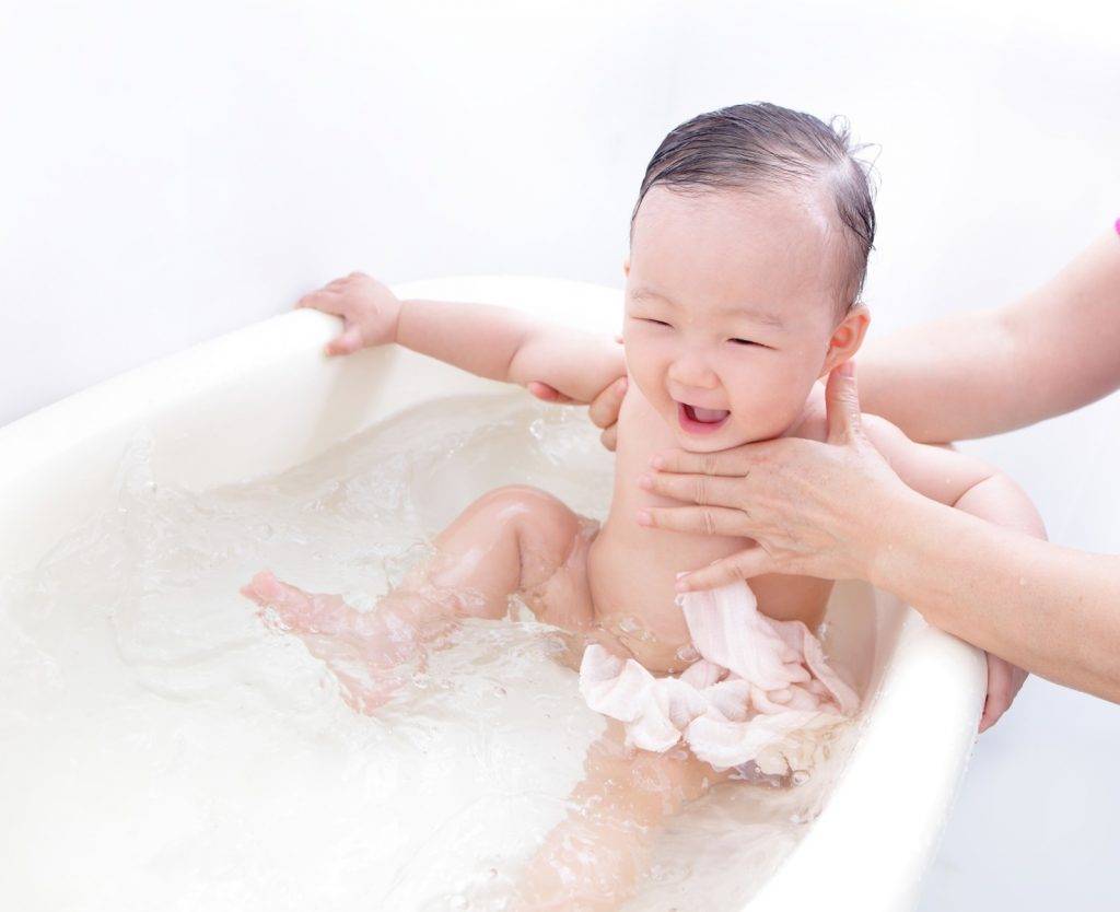 防腐劑 洗澡都有很多注意事項，例如，洗得多可能更傷肌膚，弄巧反拙！
