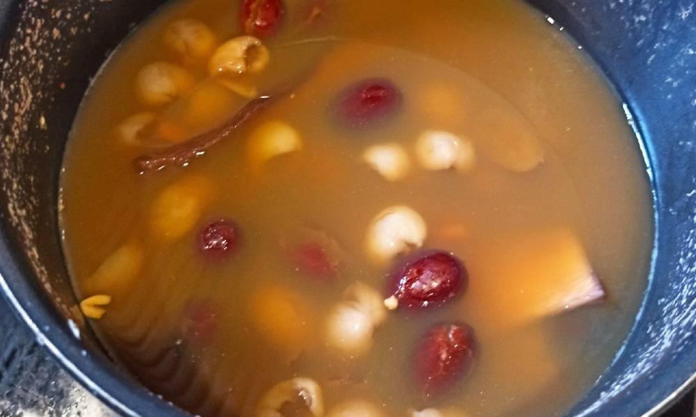 坐月煲湯超簡單！坐月平補淮山栗子素湯分享！