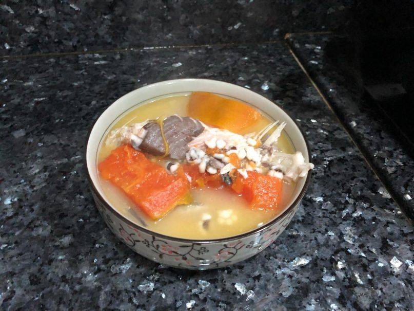 坐月湯水食譜1：木瓜茨實魚尾湯