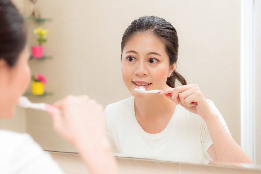 油拔法好處 漱口後一定要刷牙才可將細菌徹底清走。