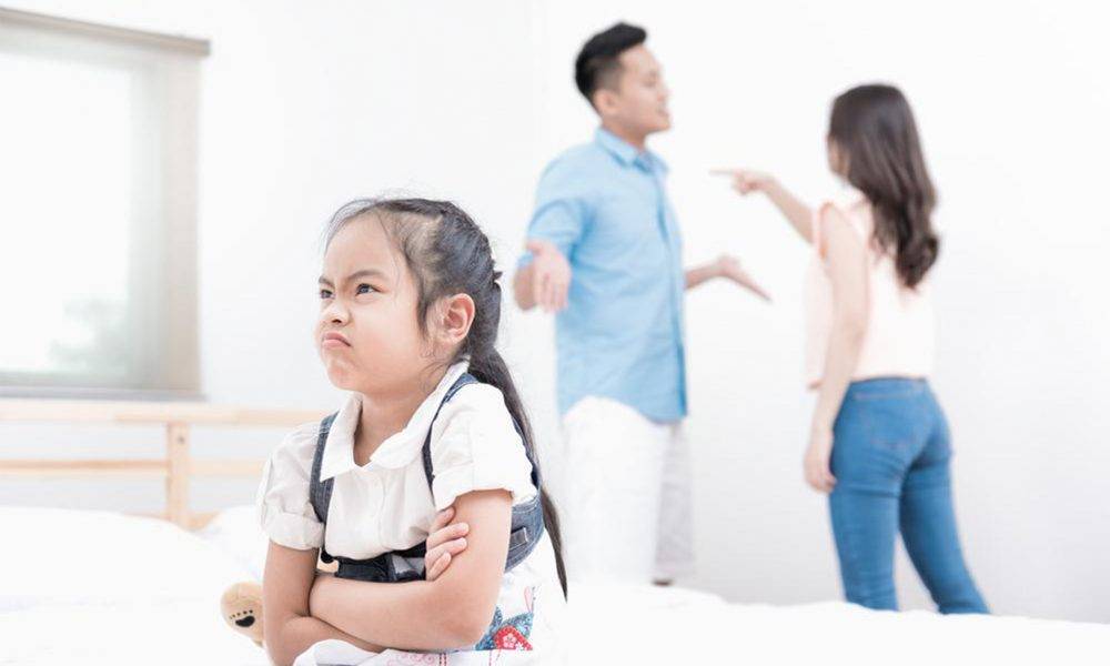 父母發脾氣會造成孩子大腦損傷 哈佛大學研究：小朋友會越鬧越蠢！