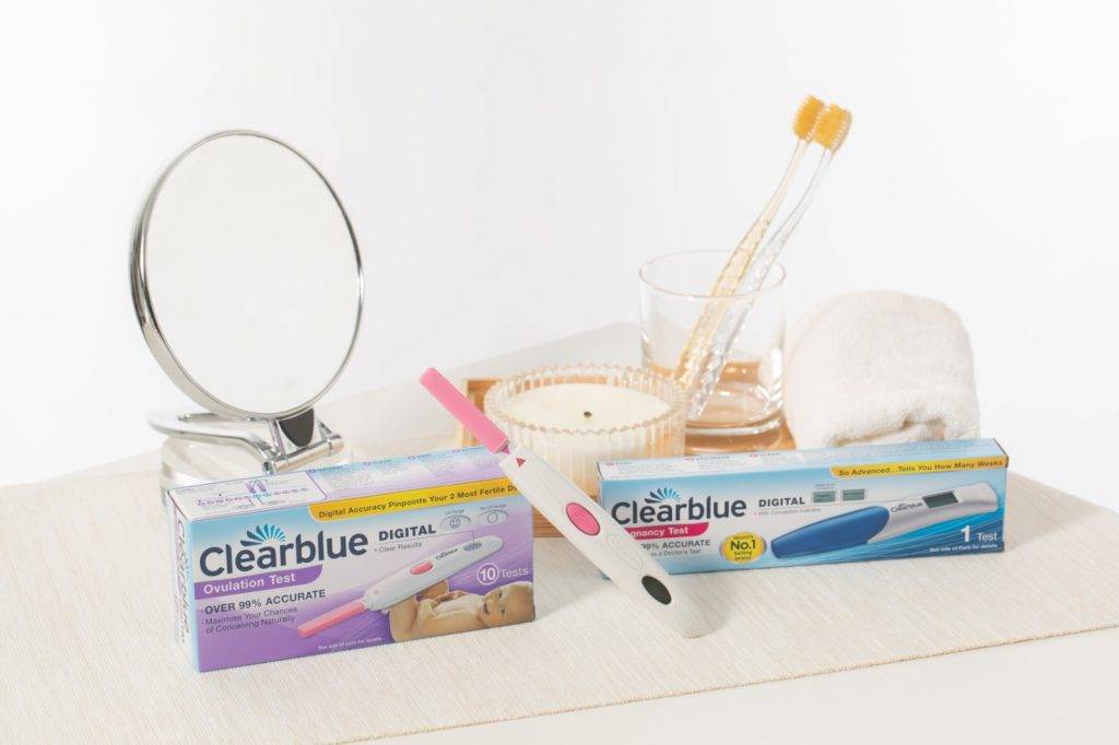 排卵 Clearblue Digital 電子排卵測試棒及Clearblue Digital電子即知驗孕棒。