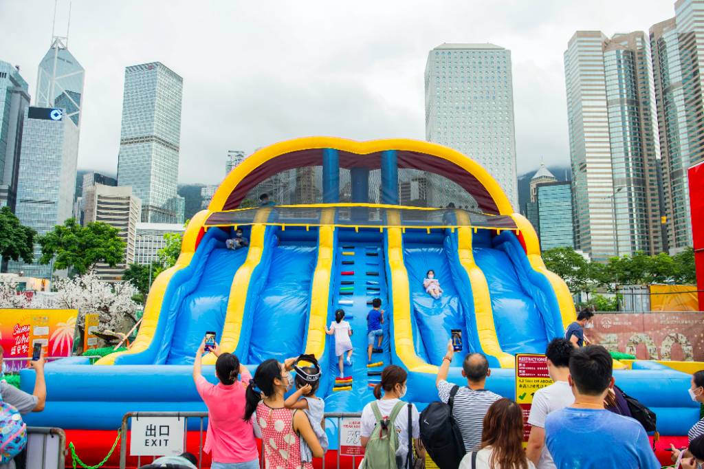 暑假好去處 「盛夏摩天輪」於7月30日至9月12日在香港摩天輪及AIA Vitality公園舉行