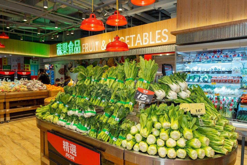 西寶城Wellcome Fresh 有別於一般做法，店內提供大量散裝蔬果，讓顧客能按自己所需購買適當的份量，貼心之餘，亦為購物增添了一點環保元素。