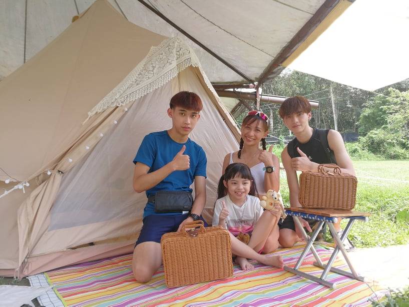 患癌媽媽 香孩子一起去露營。