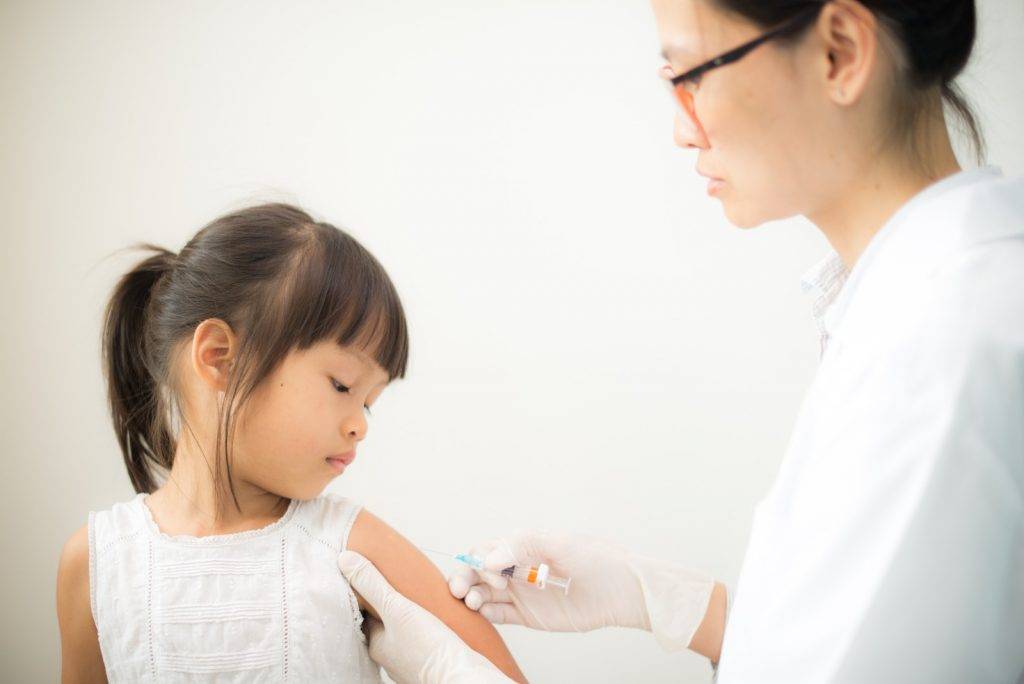 復課安排 停課安排 政府正與專家洽談疫苗接種年齡下降至5至11歲