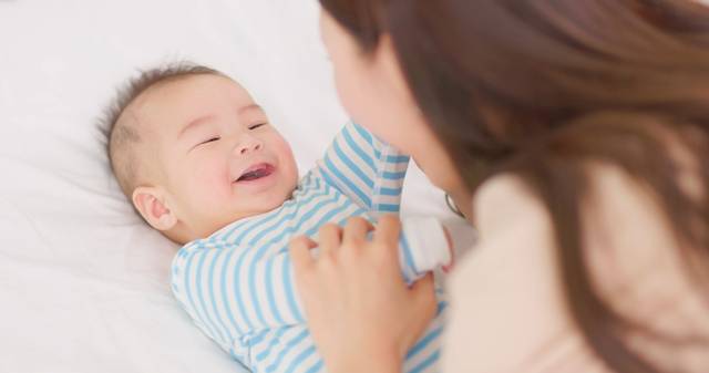 HMO 爸媽需對寶寶的飲食仔細選擇，讓寶寶的免疫力得以增強！