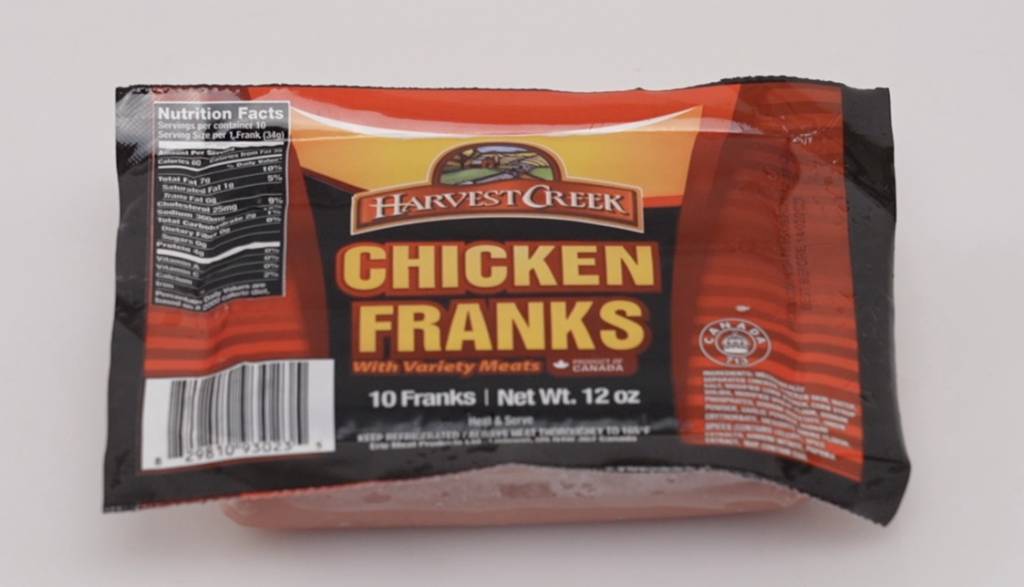 香腸 「Harvest Creek」Chicken Franks with Variety Meats為30款樣本中最高鈉的。