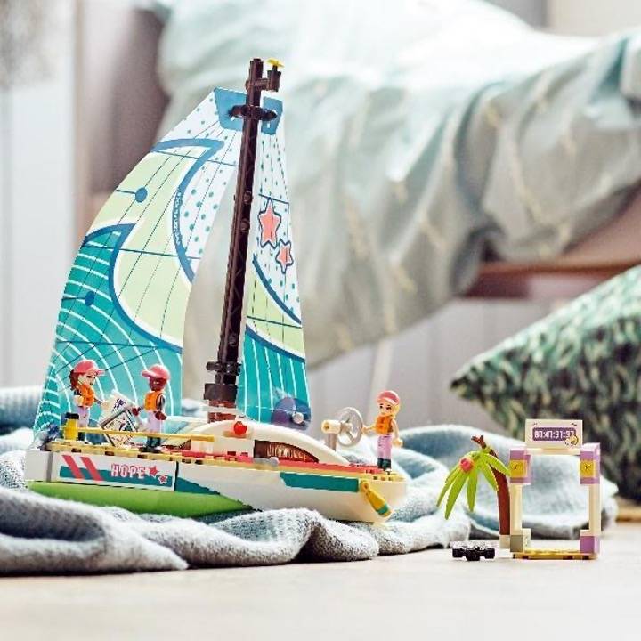 LEGO®Friends 41716 Stephanie的帆船冒險 建議零售價: $329)