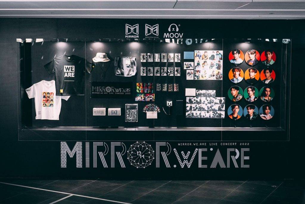 MIRROR Pop-up Store 