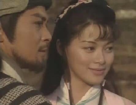 劉錦玲 劉錦玲於《天龍八部》飾演與黃日華演的喬峰為一對、賢良淑德的「阿朱」，成為其代表作