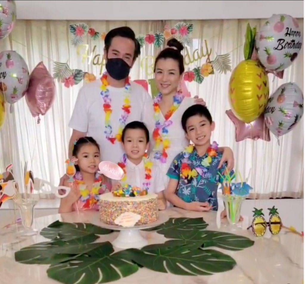 陳豪 陳豪和陳茵媺是娛樂圈模範夫婦，育有3個子女長子Aiden、二子Nathan和女兒Camilla。