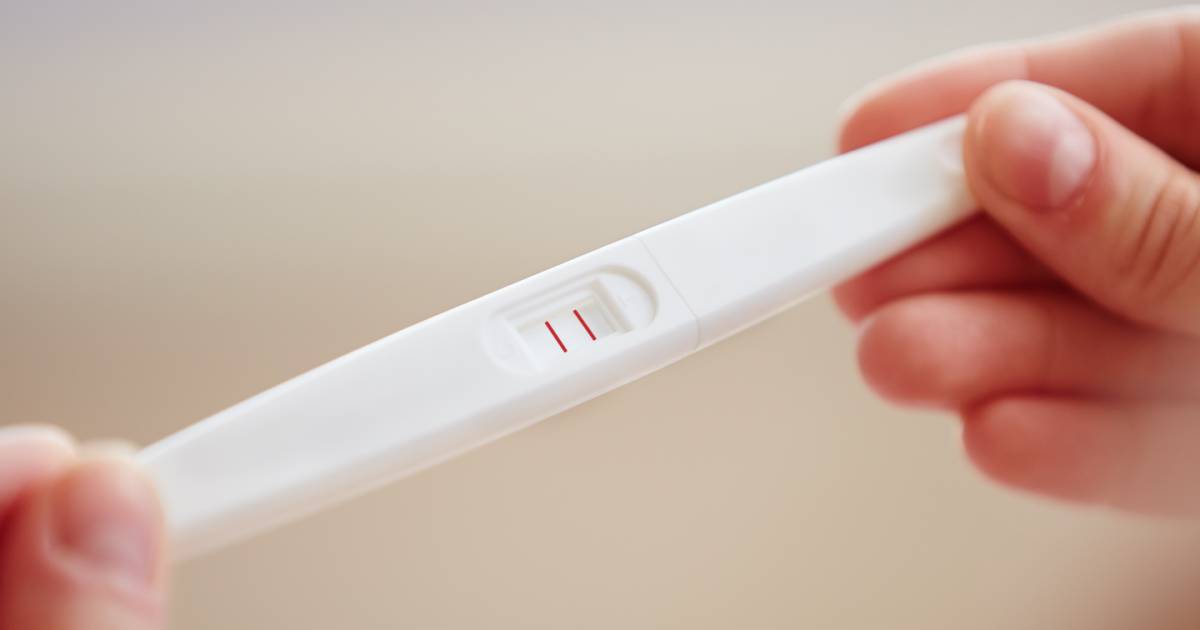 驗孕棒用法｜一深一淺代表什麼？最準驗孕時間/用法/準確度/懷孕初期症狀