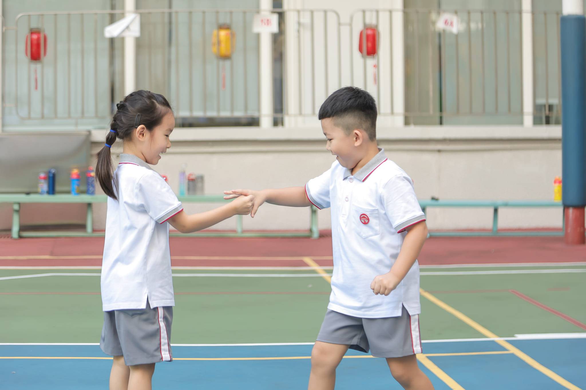 嶺南大學香港同學會小學愉快學習採多方面評估學生表現