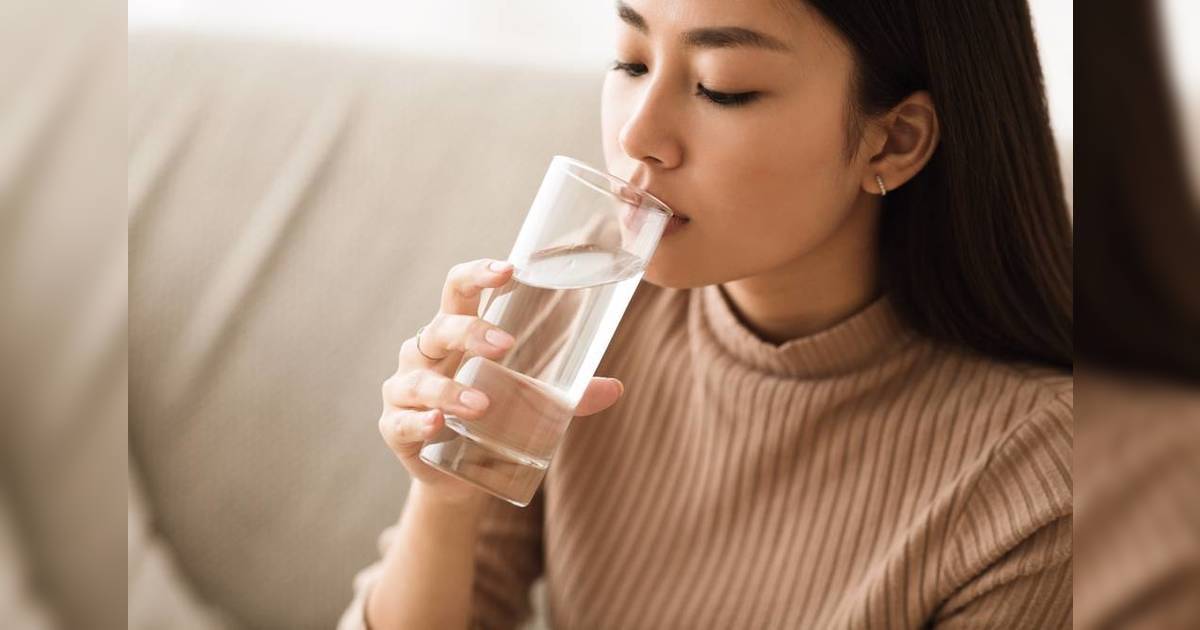 飲水4大迷思 錯誤時間喝水影響消化 中醫：飲得太多會「濕重」口臭