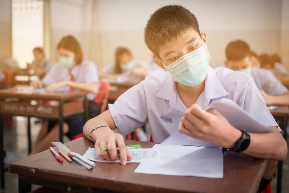 升中派位2025 大部份出名中學都想「乾手淨腳」用筆試收學生。(圖片來源:Shutterstock)