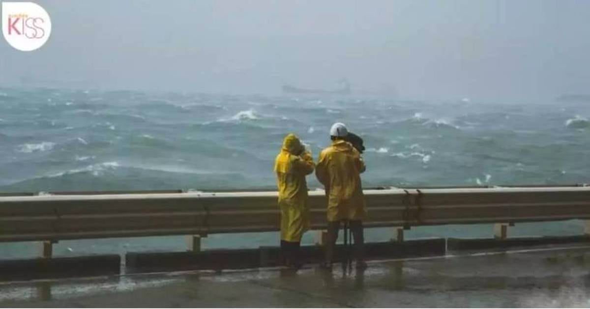 颱風「桃芝」直衝本港 呢日最近香港 將有狂風驟雨 即睇天文台最新預測路徑