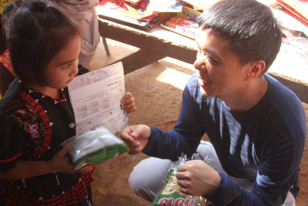 親子教育 2020年,阿維首次參與培幼會的捐助者探訪團前往泰北探訪貧困兒童,旅程令阿維感觸良多。(圖片來源:國際培幼會)