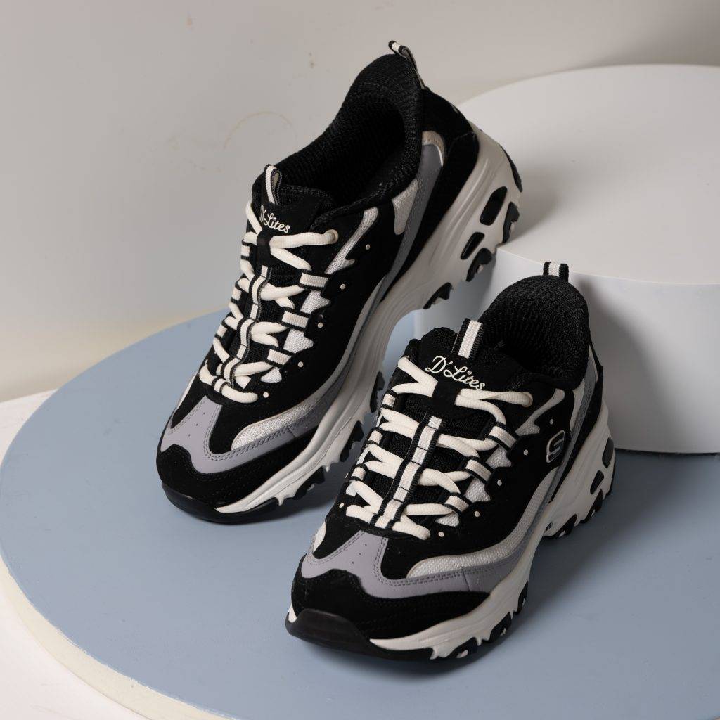 白鞋護理 (圖片來源:SKECHERS)