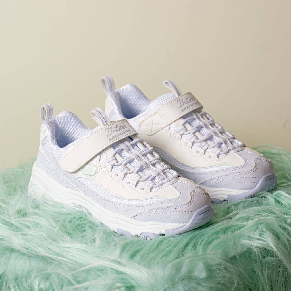 白鞋護理 (圖片來源:SKECHERS)