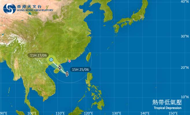 位於南海北部的熱帶低氣壓會在今明兩日大致移向雷州半島至海南島東部一帶