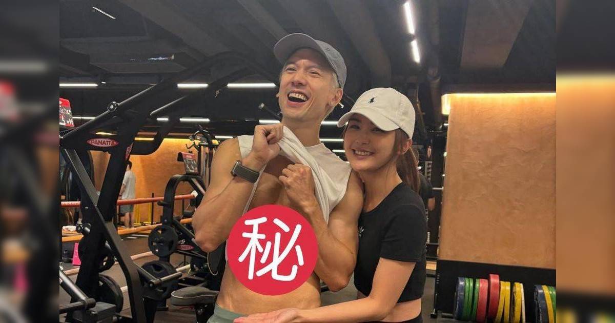 蔡卓妍興奮掀關智斌上衣  展示完美腹肌 網民：打風最大福利！