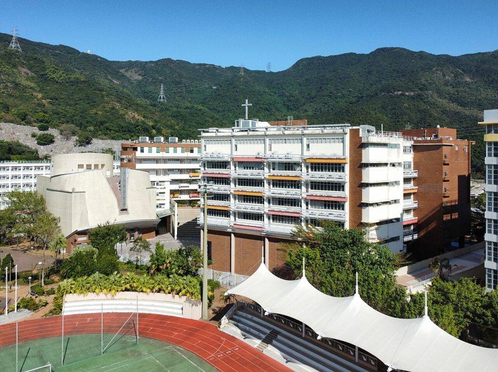 開學 遲到 國際基督教優質音樂中學暨小學(ICQM)(圖片來源:維基百科)