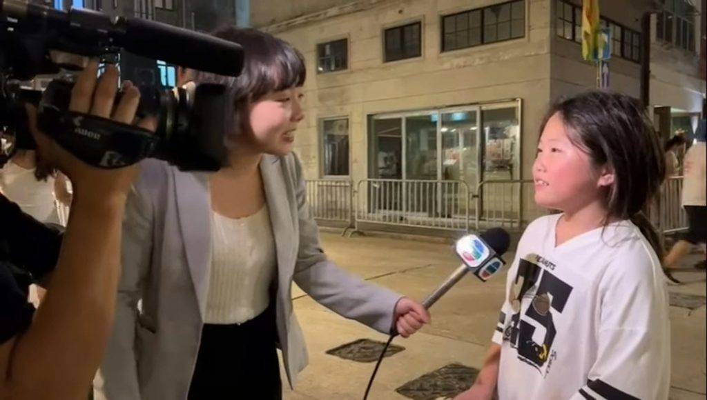 谷祖琳 細女 劉悅面對突如其來的鏡頭和TVB新聞記者王子如一連串、超過10條問題,絲毫沒有表現出任何膽怯,全程表現得淡定。(圖片來源:Instagram@jo_koo)