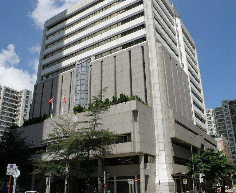 中學助理副校長被捕 涉超市偷3500元貨品 包括麵及米等 被告身分備受關注