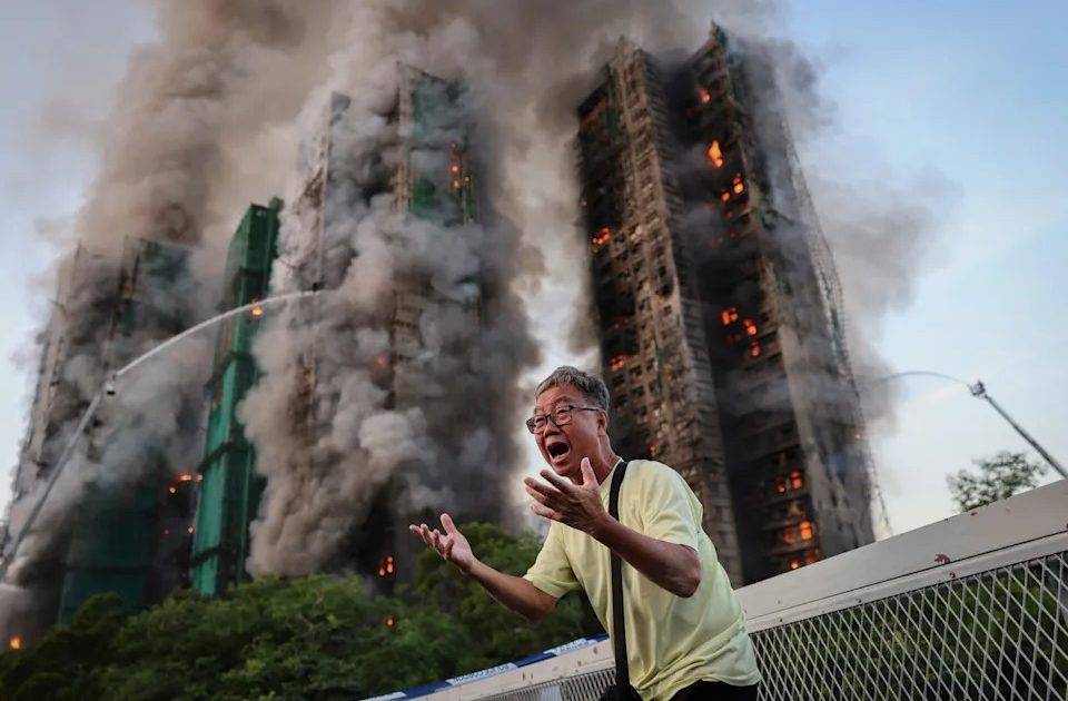 宏福苑火災老翁痛哭照震撼全球 網民轟記者消費悲情 兒子回應出人意表