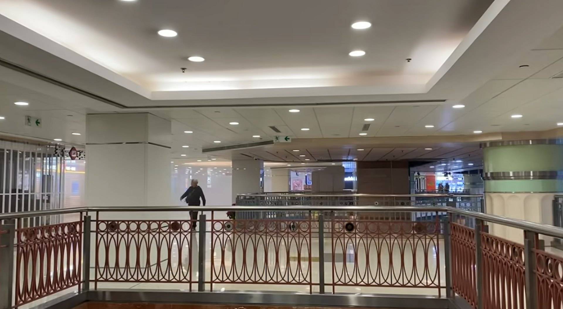 超市 火警 馬鞍山廣場3樓冒出大量濃煙(圖片來源:Facebook@馬鞍山之友Fong Wai Hon影片截圖)