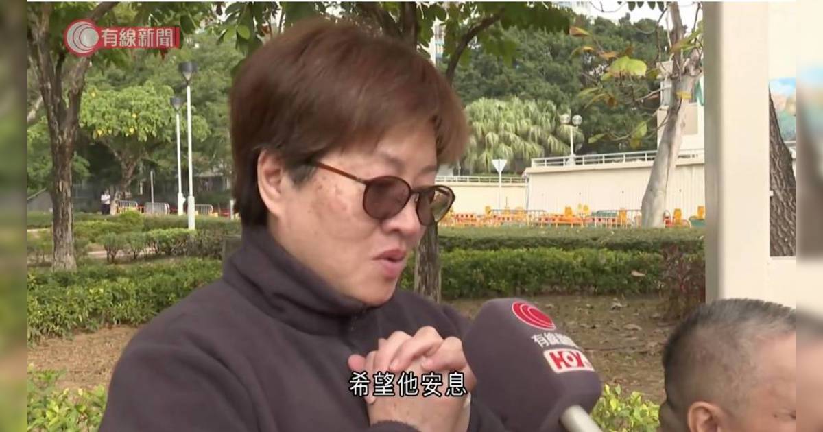 宏福苑居民含淚送別何偉豪「做父母好傷痛」英國留學生深圳居民來港悼念