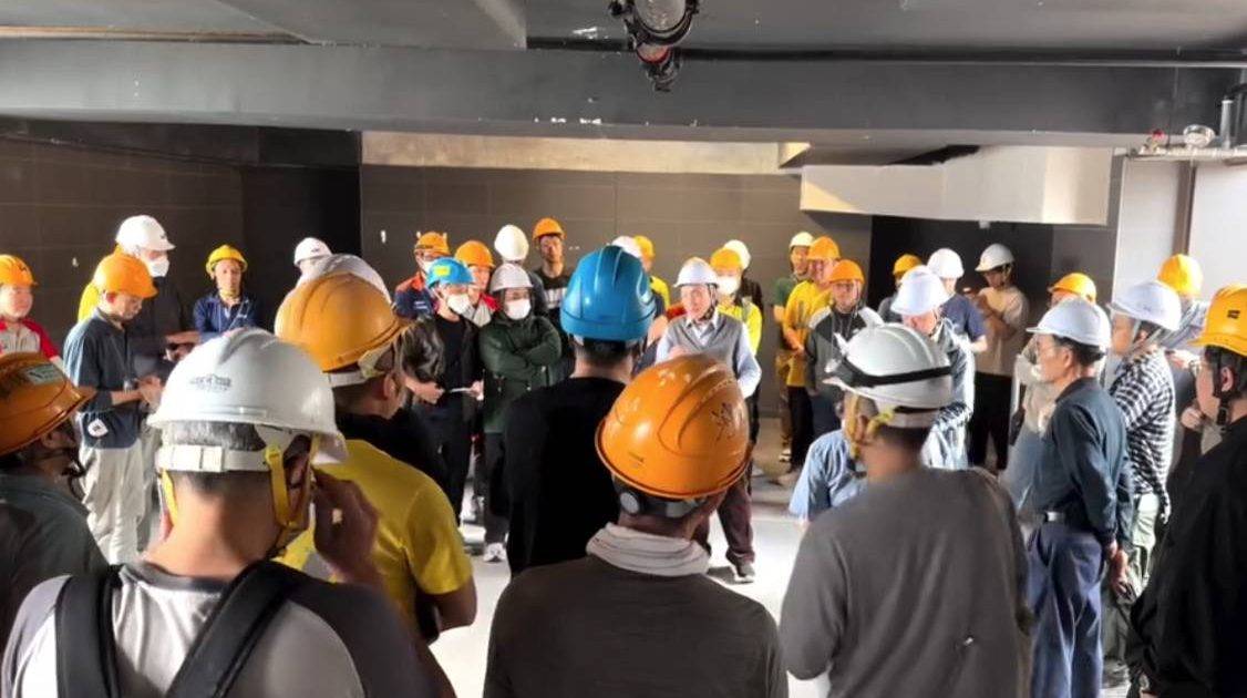 宏福苑大火｜地盤高層頒史上最嚴禁煙令 違者永久封殺 全場工友靜晒 內部影片流出