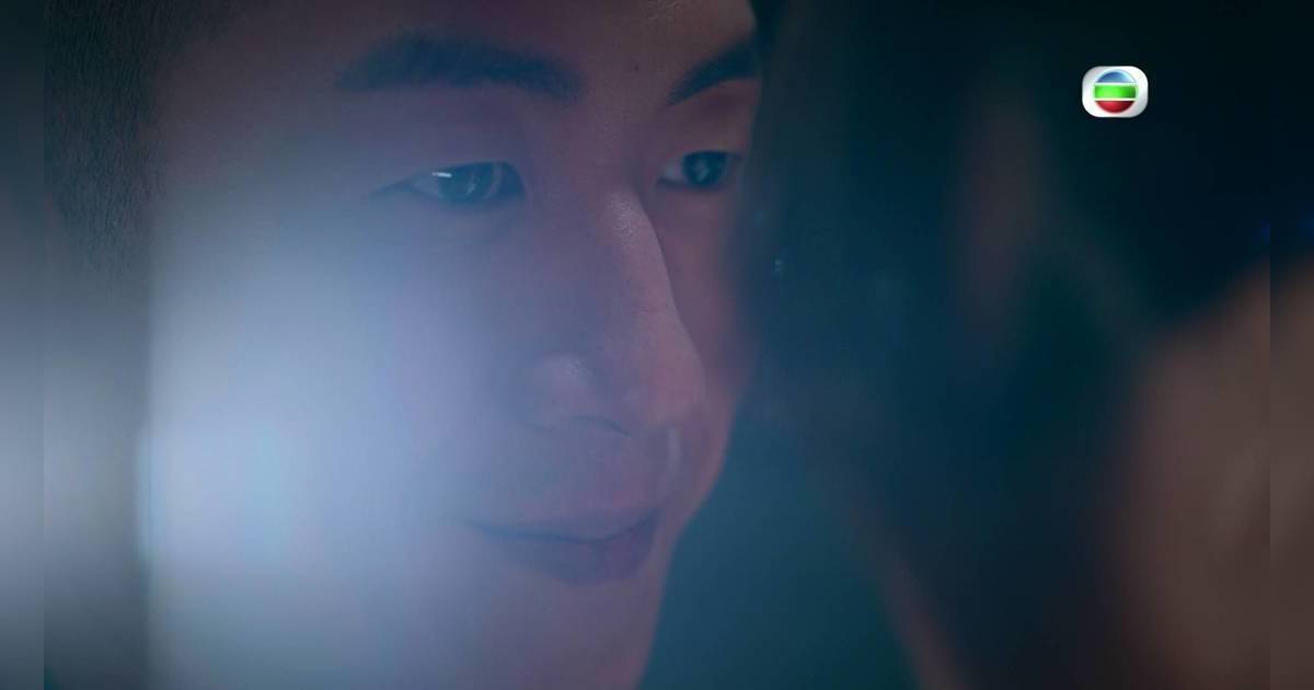 臥底嬌娃｜馬貫東激罕挑逗張曦雯！主動摸Pat勁尷尬 直認內心掙扎：導演唔嗌cut點算？