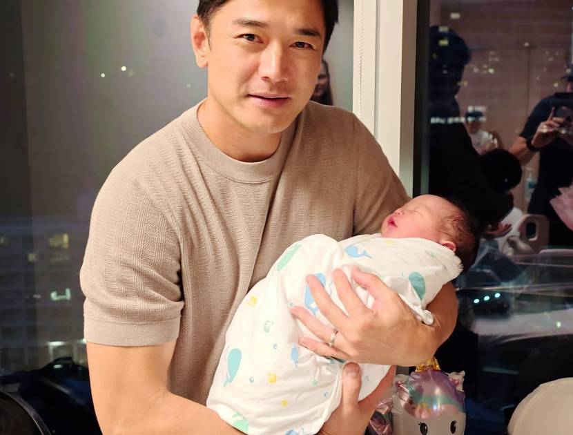 47歲黃長興突晒抱B照報喜宣布添新成員「唔好恭喜我」發文急澄清
