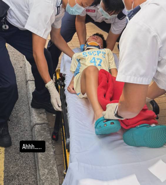 張名雅8歲大仔戴頸箍瞓擔架床急送院 親自交代病況：做男孩子媽咪心臟要夠強大