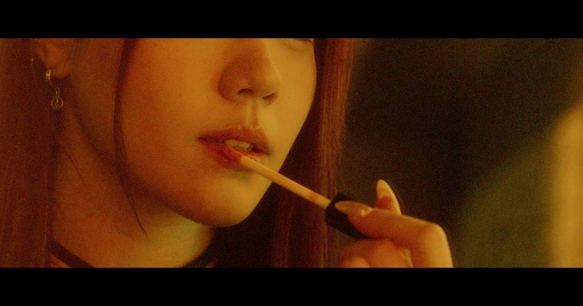 魔音女團旗袍look婀娜多姿！神還原《花樣年華》港姐冠軍果然名不虛傳